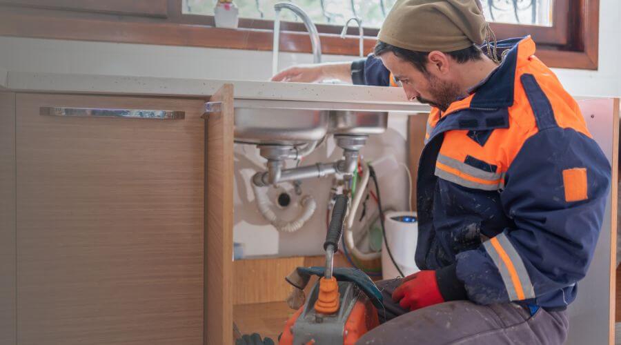 Local annual plumbing maintenance in Lansing, IL